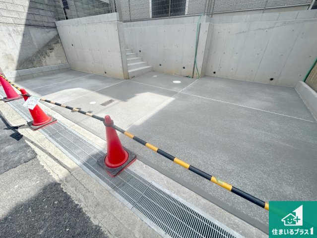 ★16(土)17(日)現地見学可能！★神戸市北区緑町　全2邸の駐車場|２台分の駐車スペース有り！急な来客でも安心です！
