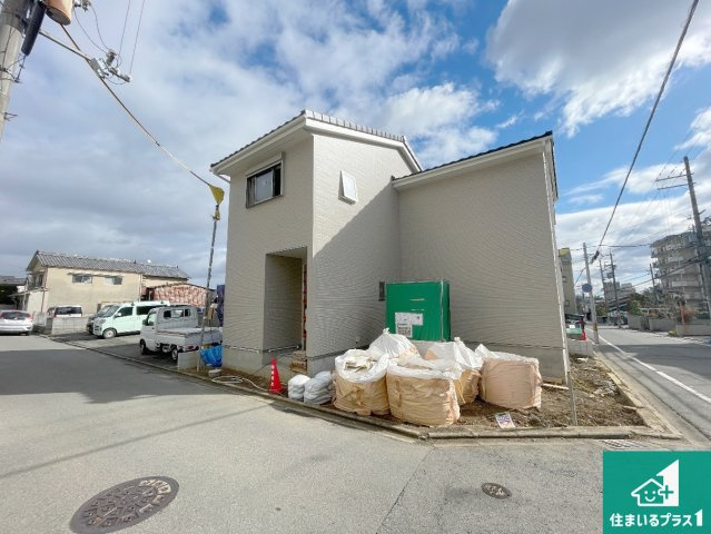 ★10(月)～16(日)現地見学可能！★京都市北区鷹峯南鷹峯町　ラスト1邸の外観|周辺は落ち着いた街並みの住宅地！子育てがしやすい住環境です！まだ未完成ですが、現地でしかわからない事もございます。是非一度ご覧ください。