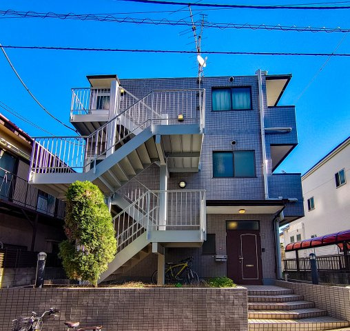 ソレイユ・川村の外観