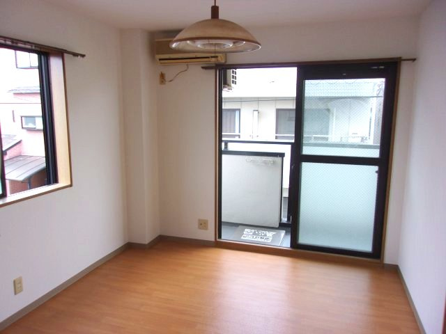 レジアスの内装|東南角部屋