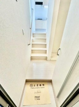 クレア堀崎町の玄関|別部屋参考写真となります