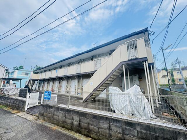 ２階建てのアパートタイプです！