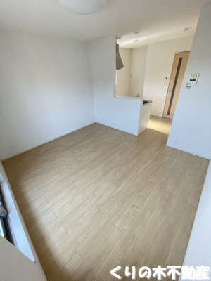 【居間・リビング】 | あいりす | こちらの居間で趣味の時間をお楽しみください