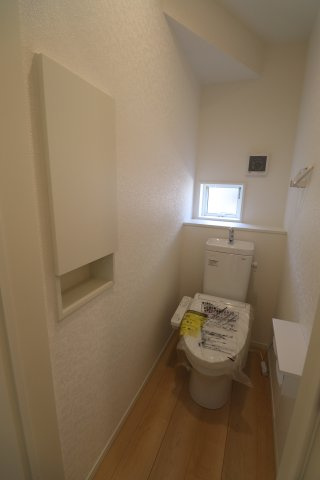 八女蒲原新築戸建のトイレ