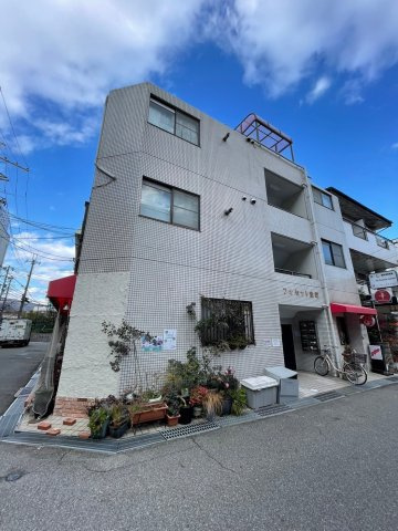フォセット宝塚の外観|外観は落ち着いています