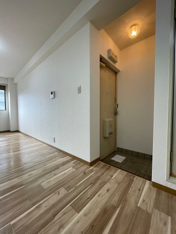 フォセット宝塚の玄関|きれいな玄関です