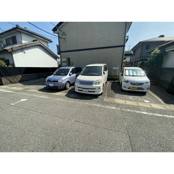 セゾンコート　　刈谷市近郊の賃貸ならクラスホーム刈谷店の駐車場