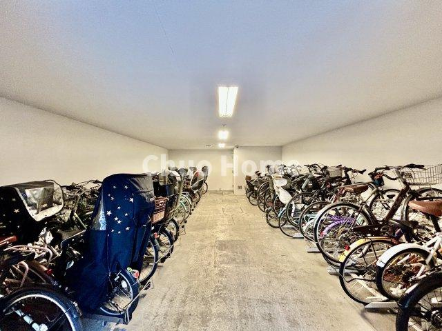 クリオ南砂町の駐輪場|【自転車置き場】最新の空き状況や費用などの詳細は担当スタッフまでお問い合わせください。