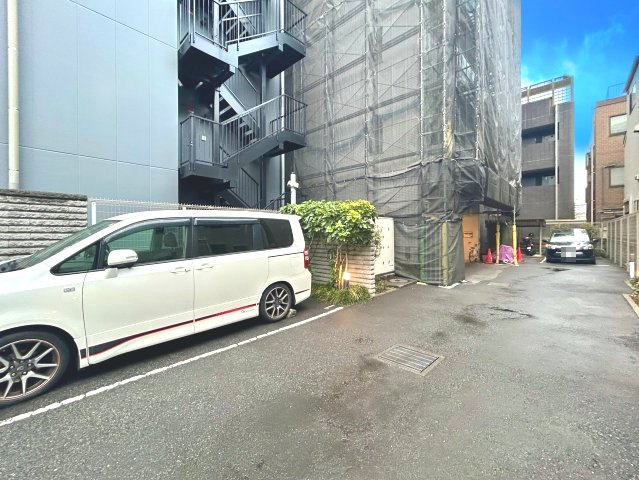 クリオ南砂町の駐車場|【敷地内駐車場】最新の空き状況や費用などの詳細は担当スタッフまでお問い合わせください。