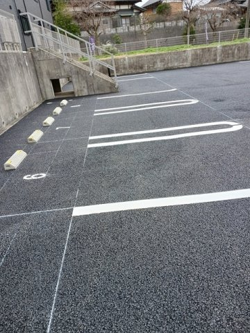 グリシーヌの駐車場|駐車スペースもあります