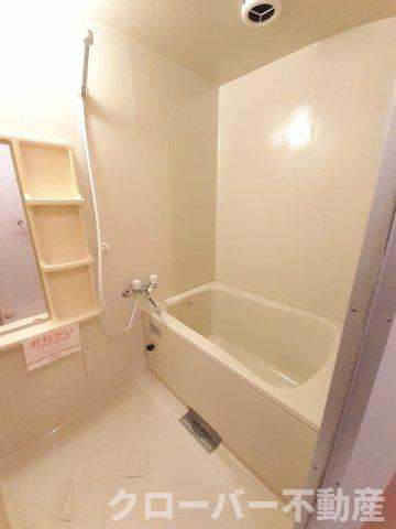 フローラ・国分寺Ｂの浴室