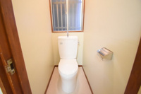 ゆったりとした空間のトイレです