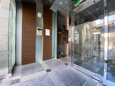 【エントランス】 | ザ・プレミアムコート