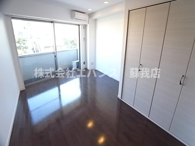 【寝室】 | ショコラヒルズ | 落ち着いて過ごせるお部屋なので、寝室にいかがでしょうか
