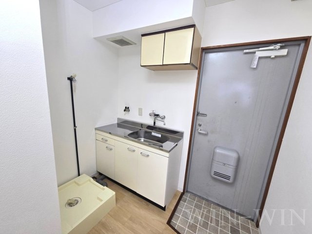 ビクトワールソレイユのキッチン|イメージ（同建物内別部屋の写真です）