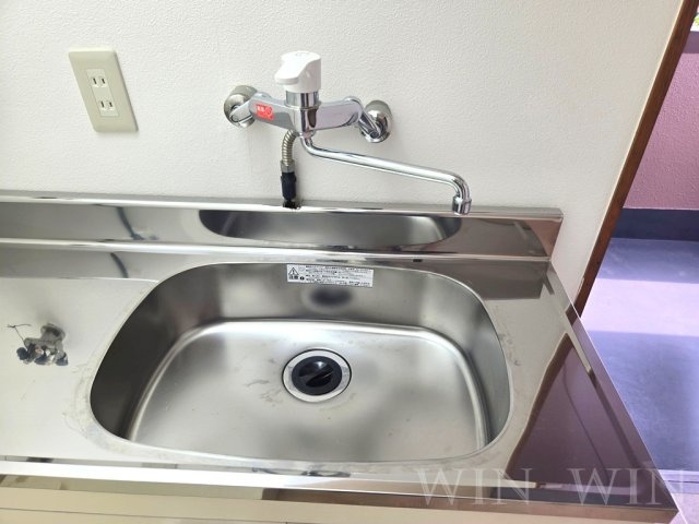 ビクトワールソレイユのキッチン|イメージ（同建物内別部屋の写真です）