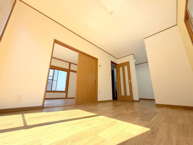 青梅市河辺町７丁目の中古一戸建の居間・リビング