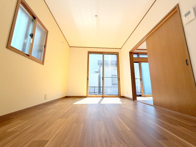 青梅市河辺町７丁目の中古一戸建の居間・リビング