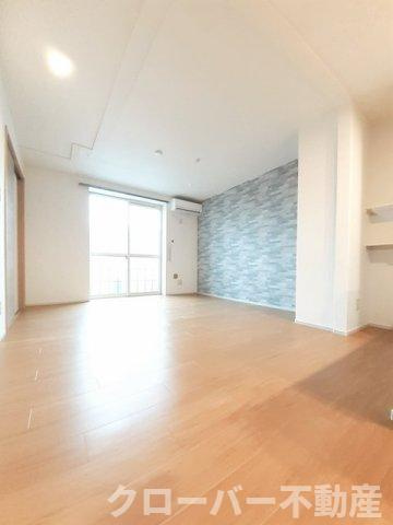 リバーサイド本山　Ａの居間・リビング