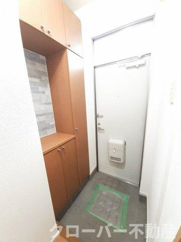 リバーサイド本山　Ａの玄関