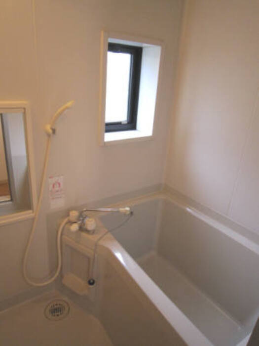 ミーツハオスＫⅡの浴室|きれいなお風呂です