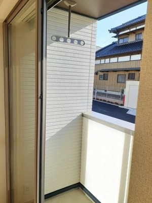 【バルコニー】 | タートルヒルズ６ｔｈ | バルコニーからの眺めを楽しみながら食事をしませんか