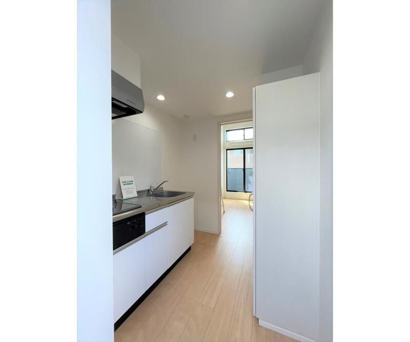 リラート美園の玄関