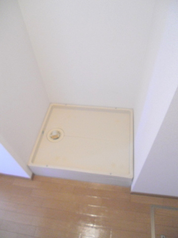 メゾンカルミアの設備|室内洗濯機置場