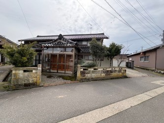 川北町壱ツ屋　中古の前面道路含む現地写真
