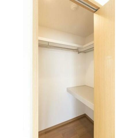 茅ヶ崎市東海岸北４丁目の賃貸マンションの収納