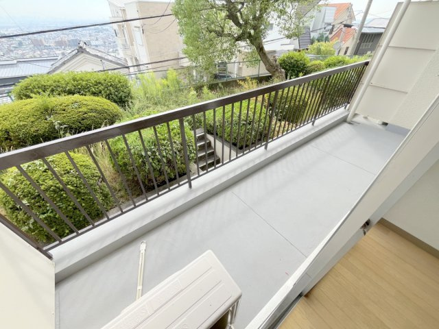 【バルコニー】 | メゾン花屋敷