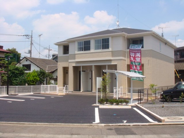 プロニティの駐車場