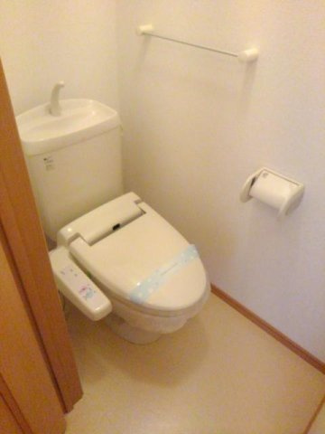 【トイレ】 | ラフレシール・友Ａ | 落ち着いた色調のトイレです