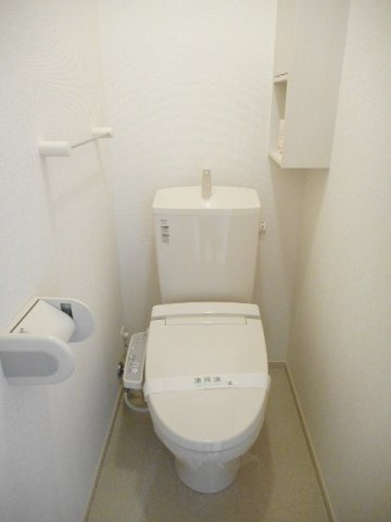 【トイレ】 | スウィートガーデン　Ｂ | ゆったりとした空間のトイレです