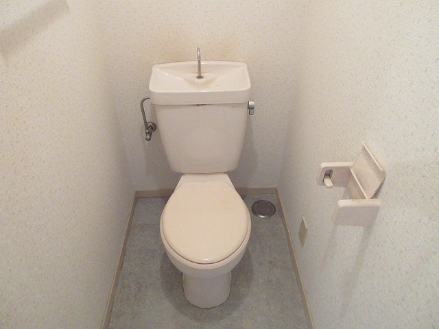 吹田市長野西の賃貸マンションのトイレ