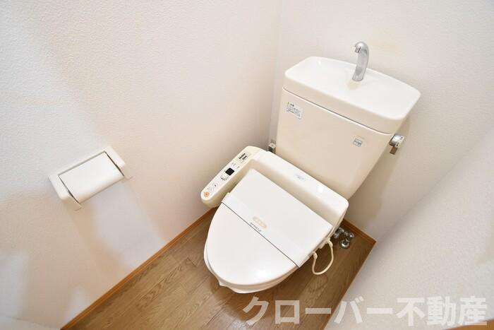 セジュール坂出のトイレ|温水洗浄暖房便座