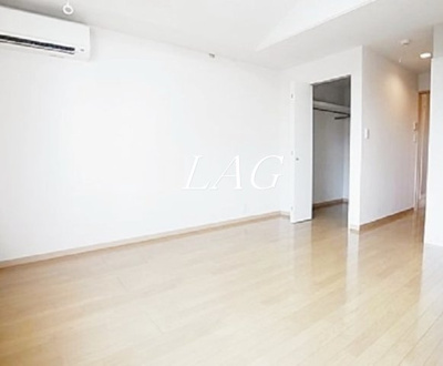 【居間・リビング】 | オランジェ | 洋室のお部屋です。