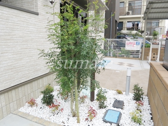 UT浮間のその他|綺麗に手入れされた植栽ですね☆