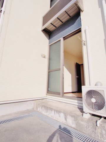 レオネクストバーサトル坂南のバルコニー