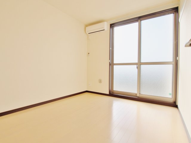 レオネクストバーサトル坂南の内装