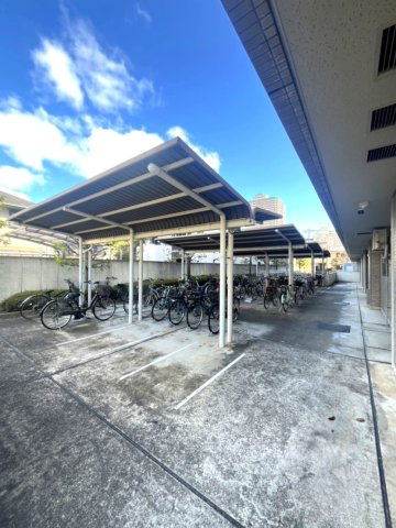 阪急西宮マンションの駐輪場