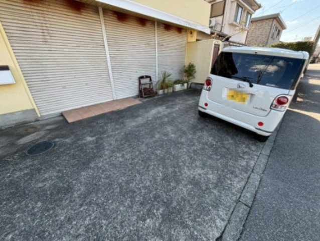 庄司田3丁目住居付店舗の駐車場
