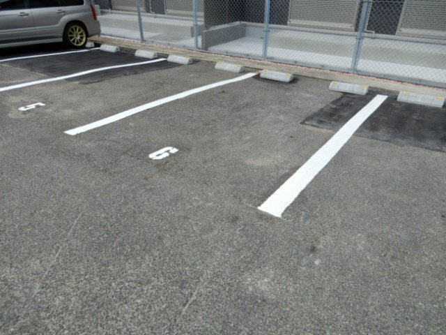 セルヴィス　デ　エスプリの駐車場