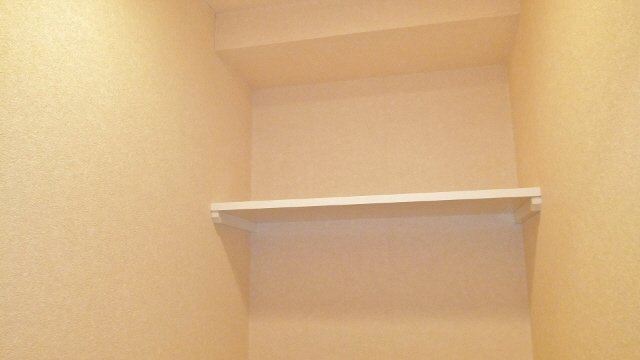 ＧＬＡＮＺ　Ａ・Ｙのトイレ|トイレ上部に棚付いています