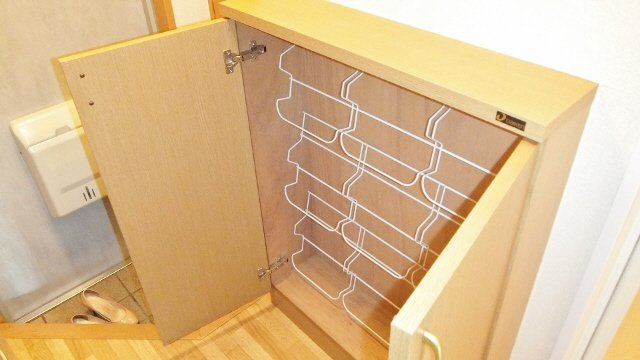 ＧＬＡＮＺ　Ａ・Ｙの玄関|下駄箱あります