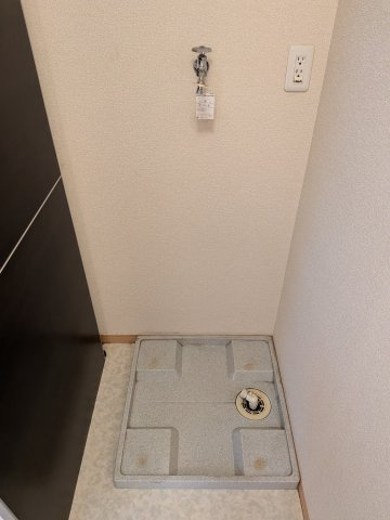 【その他】 | アルビオン | 室内洗濯機置場です
