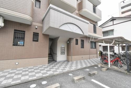 福岡市早良区荒江３丁目の賃貸マンションのエントランス|エントランス写真