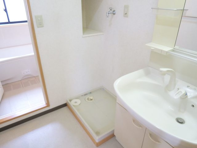 ボヌール奥戸のその他|水回りに洗濯置き場ございます！