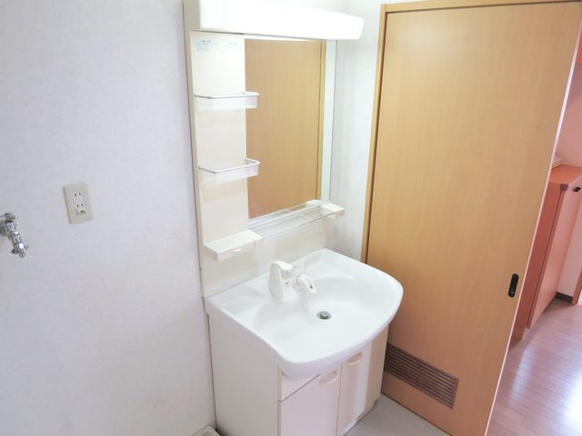 ボヌール奥戸の洗面所|独立洗面台です★