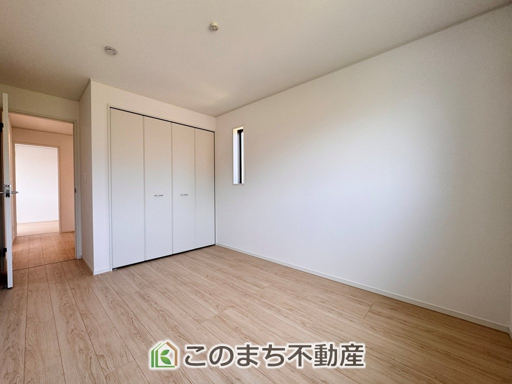 CRADLEGARDEN真岡市台町第10の洋室